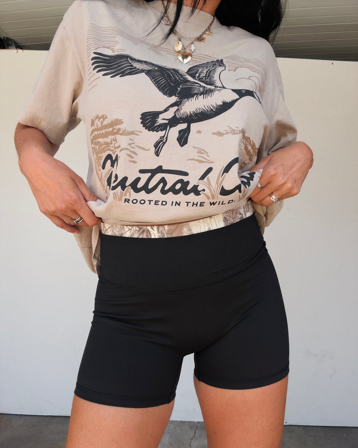 Woodland Edge Biker Shorts - Black/Camo