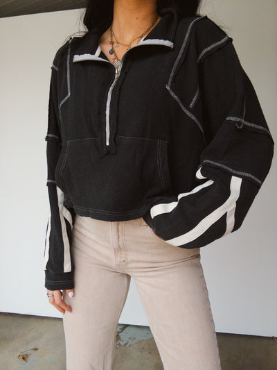 End Game Crop Pullover - Black/White