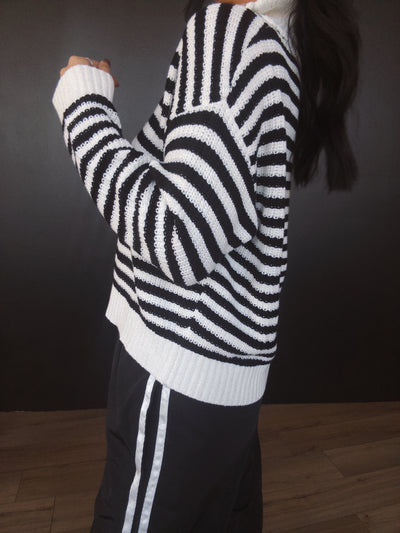 Avon Stripe Half-Zip Pullover - Black/White