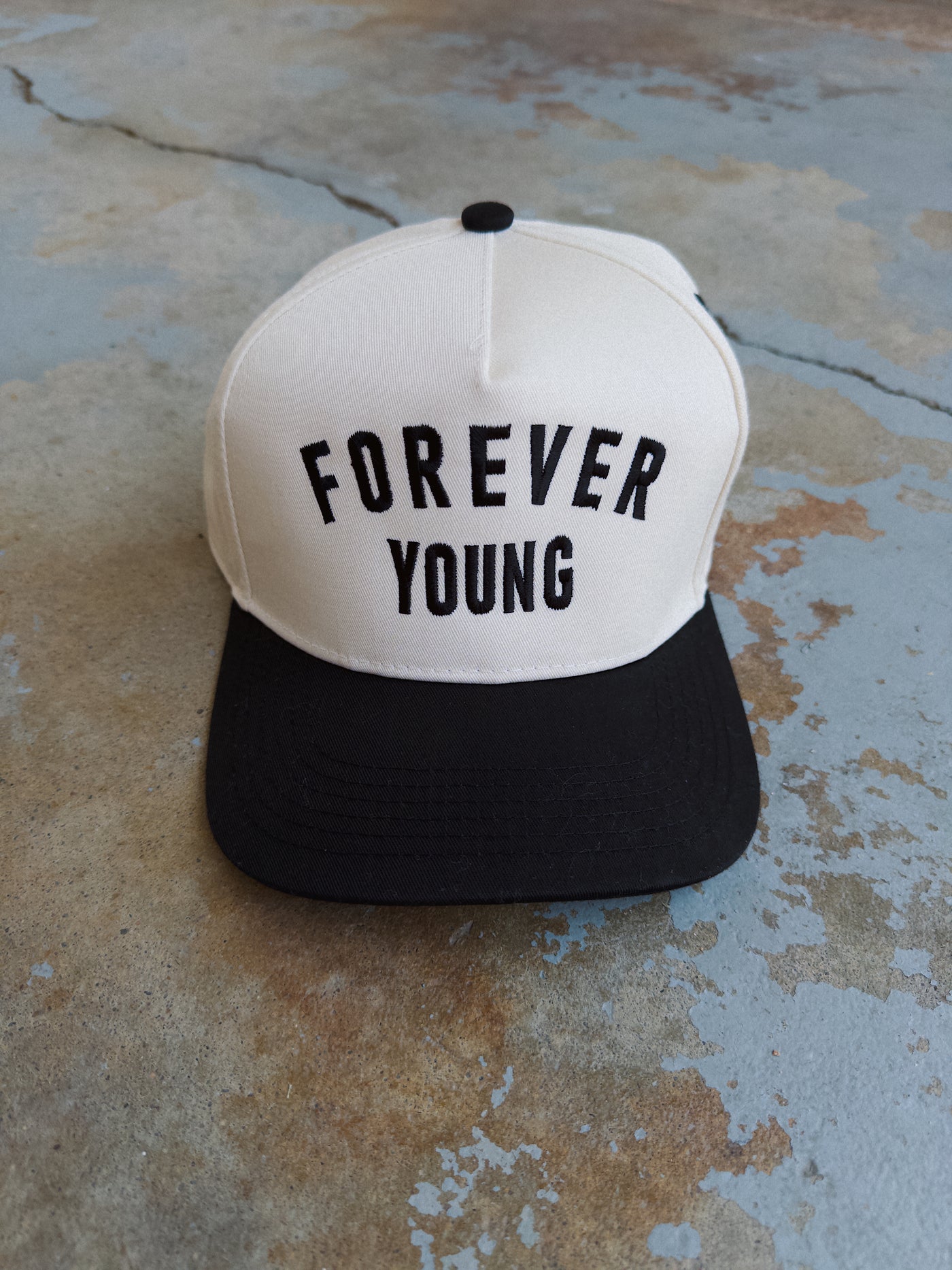 Forever Young Hat - Beige/Black