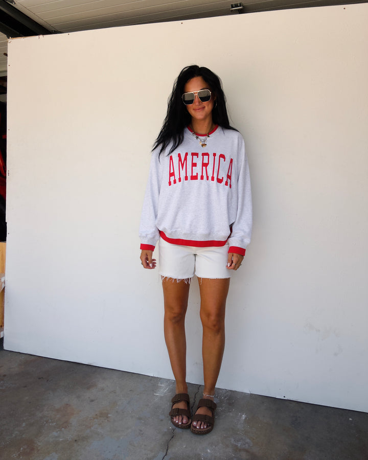 Retro America Crewneck - Ash/Red