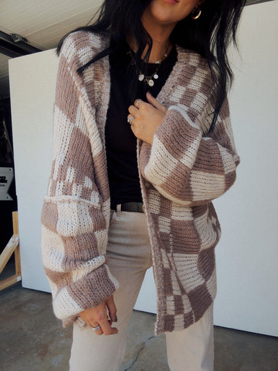 Lennon Oversized Checkered Cardigan - Taupe/Cream