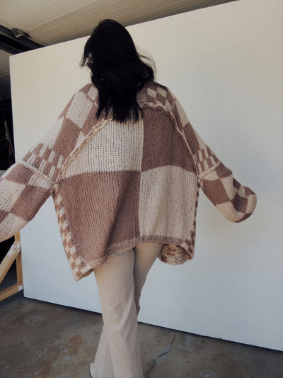 Lennon Oversized Checkered Cardigan - Taupe/Cream