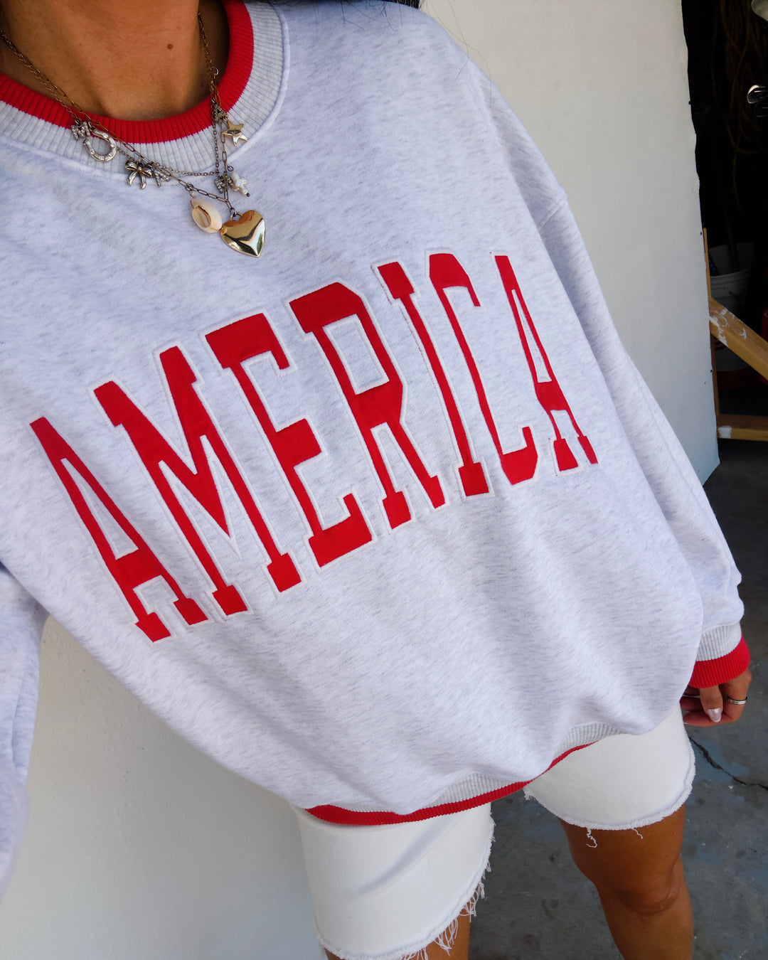 Retro America Crewneck - Ash/Red