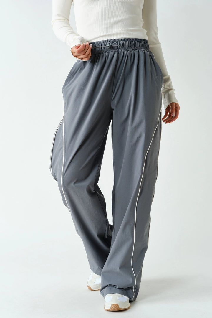 Sideline Track Pants - Graphite/White