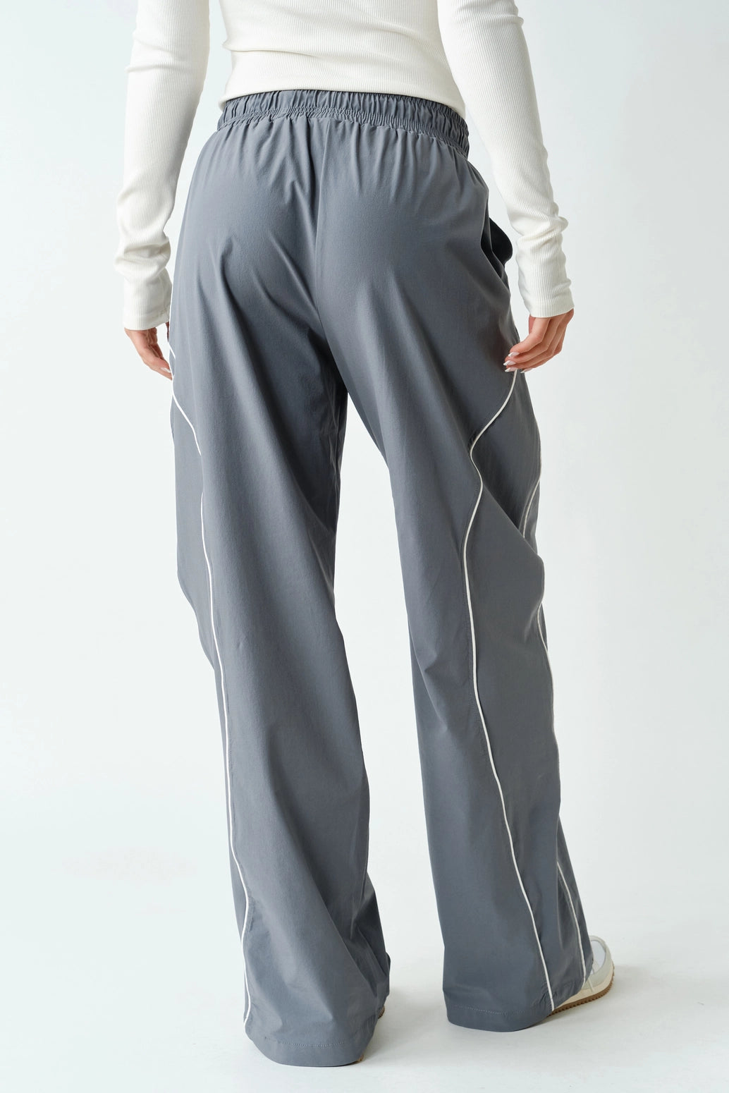 Sideline Track Pants - Graphite/White
