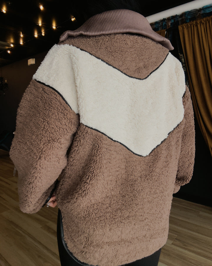 Cabin Color-Block Sherpa Jacket - Stone