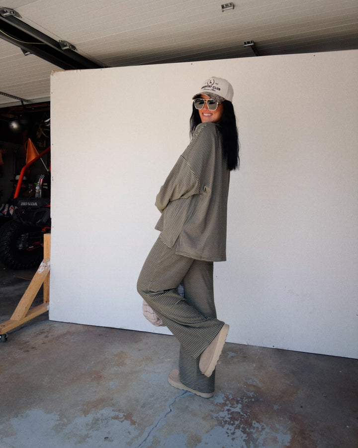 Levi Oversized Fleece Top - Olive/Cream