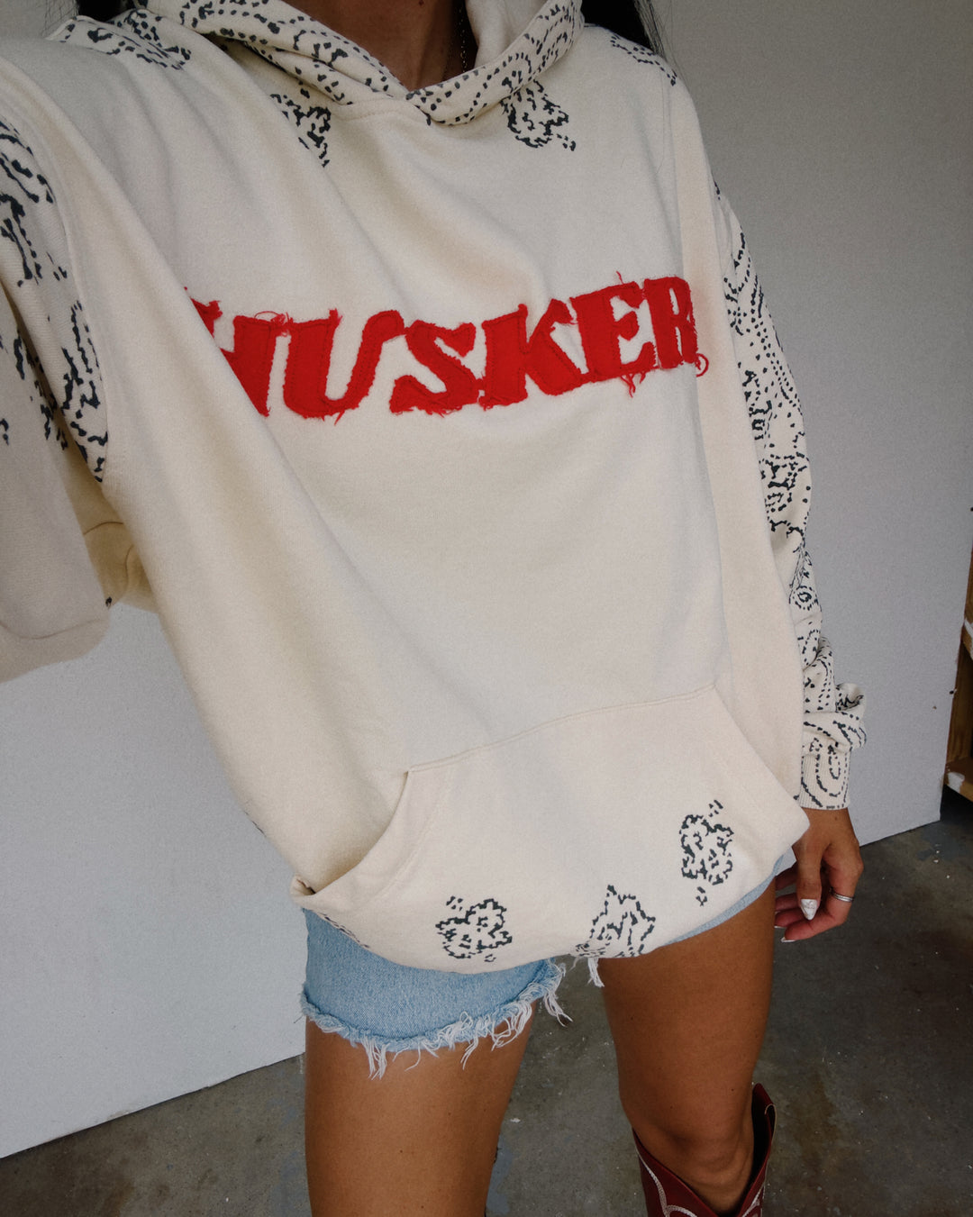 Huskers Bandana Hoodie - Cream