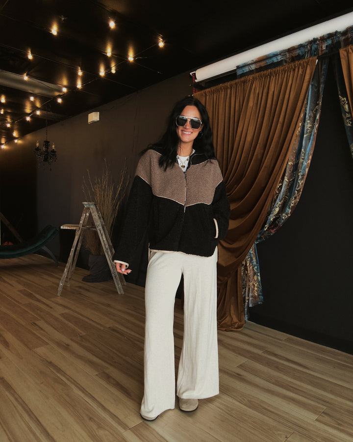 Cabin Color-Block Sherpa Jacket - Black