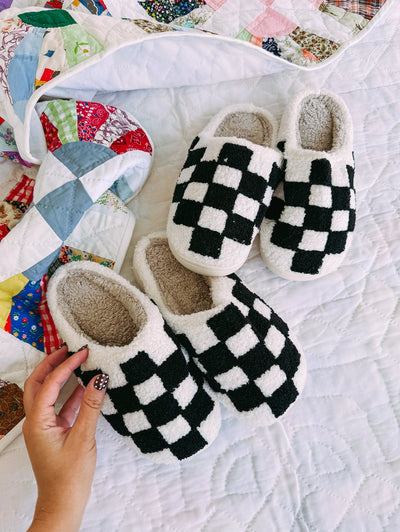 Checkered Slippers - Black/White